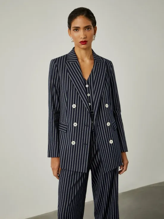 Double-breasted blazer with stripes pattern