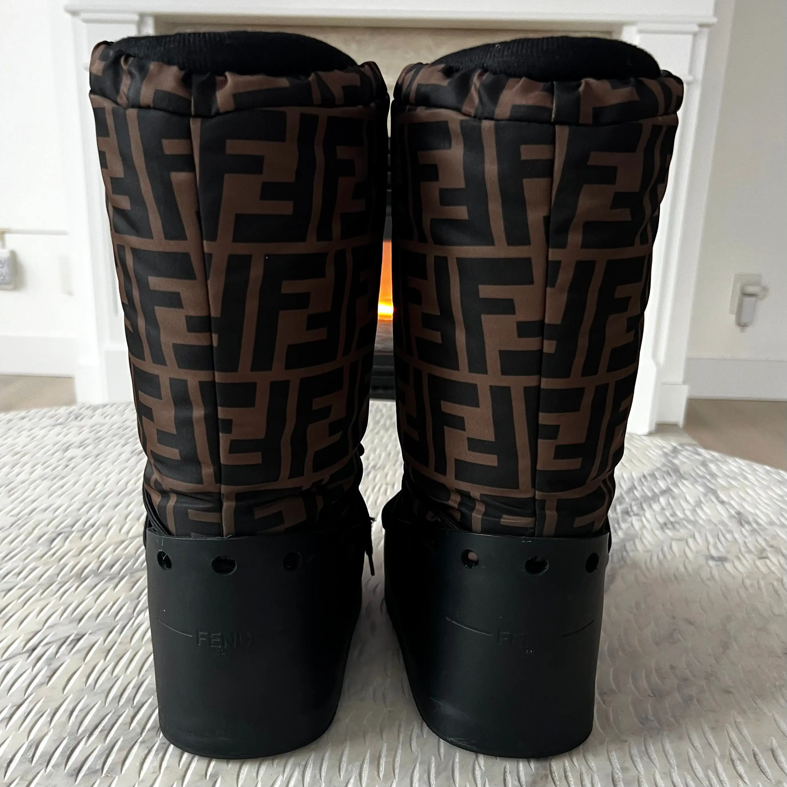 Fendi FF Snow Moon Boots