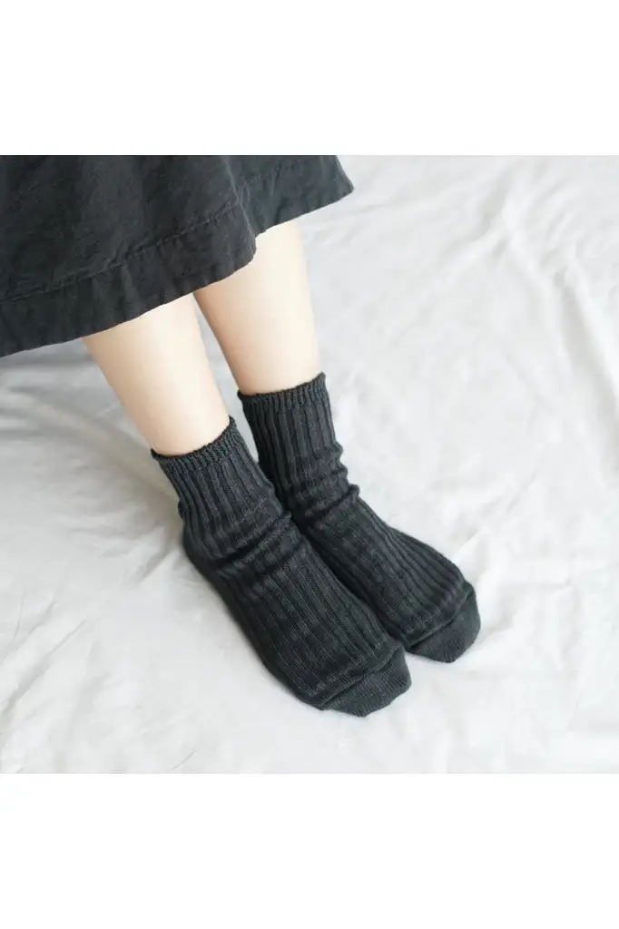 Nishiguchi Kutsushita - Praha Linen Ribbed Sock - Off White