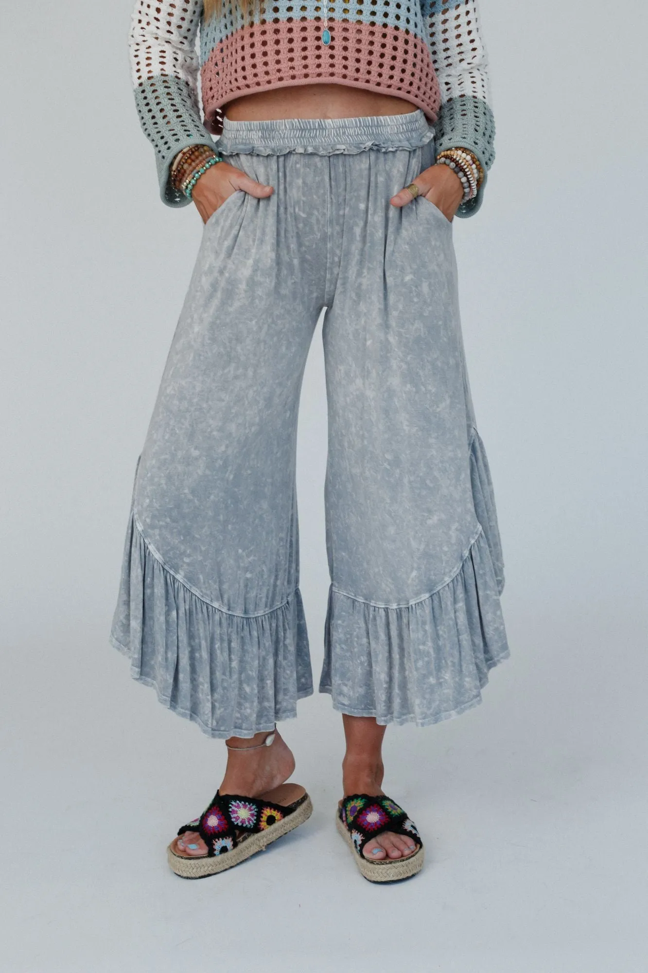 Pebble Shore Ruffle Pants - Blue Gray