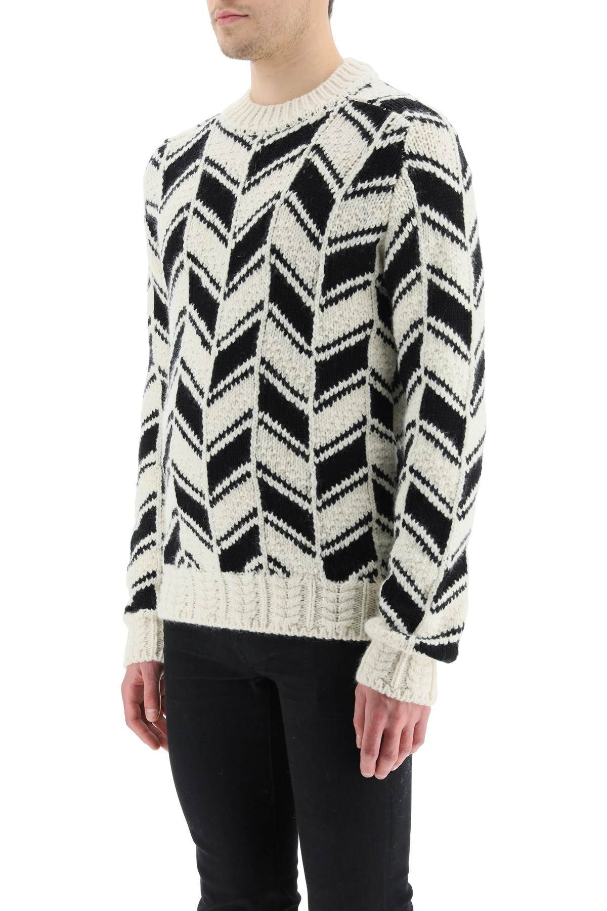 Saint Laurent  |SWEATER IN MONOCHROME CHEVRON JACQUARD